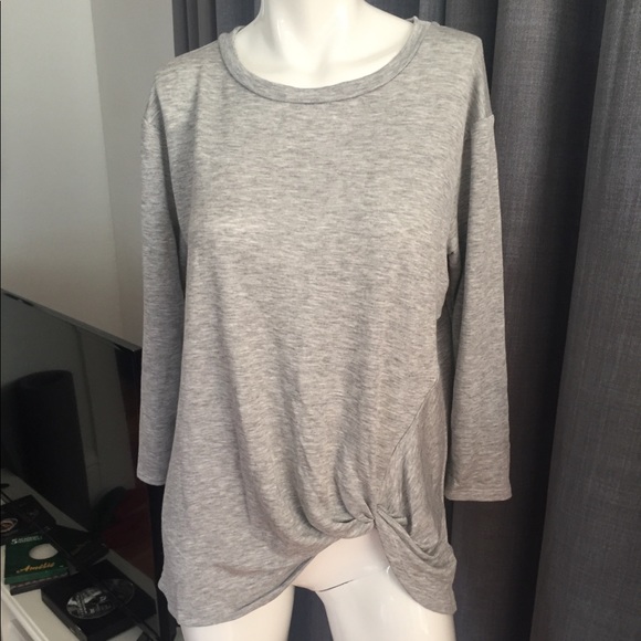 bobeau Tops - Bobeau Gray 3/4 length sleeve Sweatshirt Size M